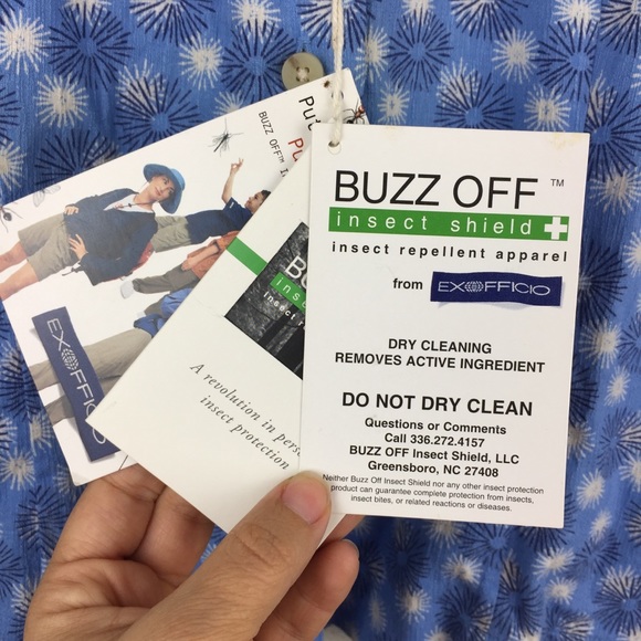 Buzz Off Insect Repellant Blue Floral Top - Picture 5 of 11